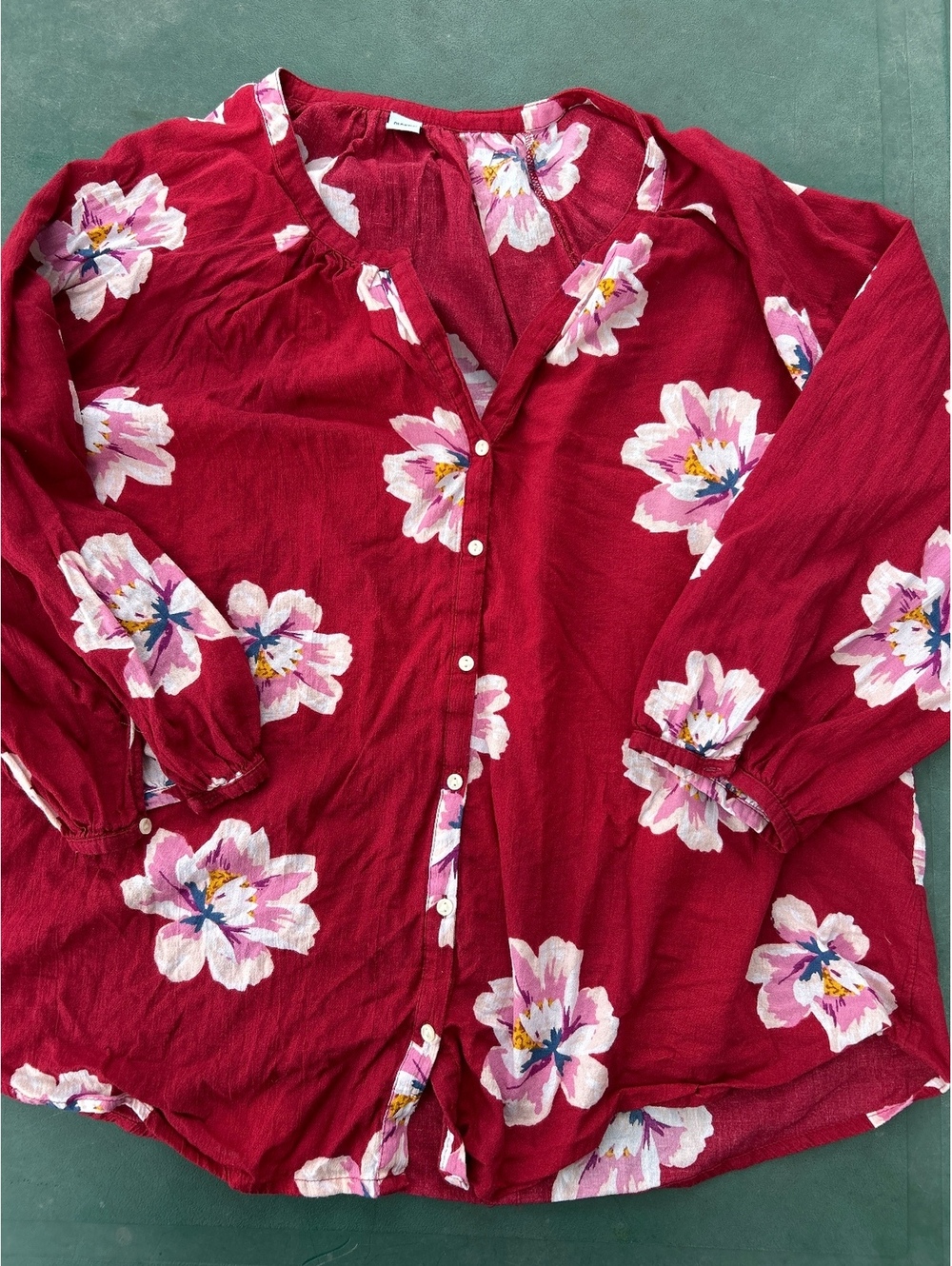 Old Navy Red Floral Button-Up Blouse Size XL